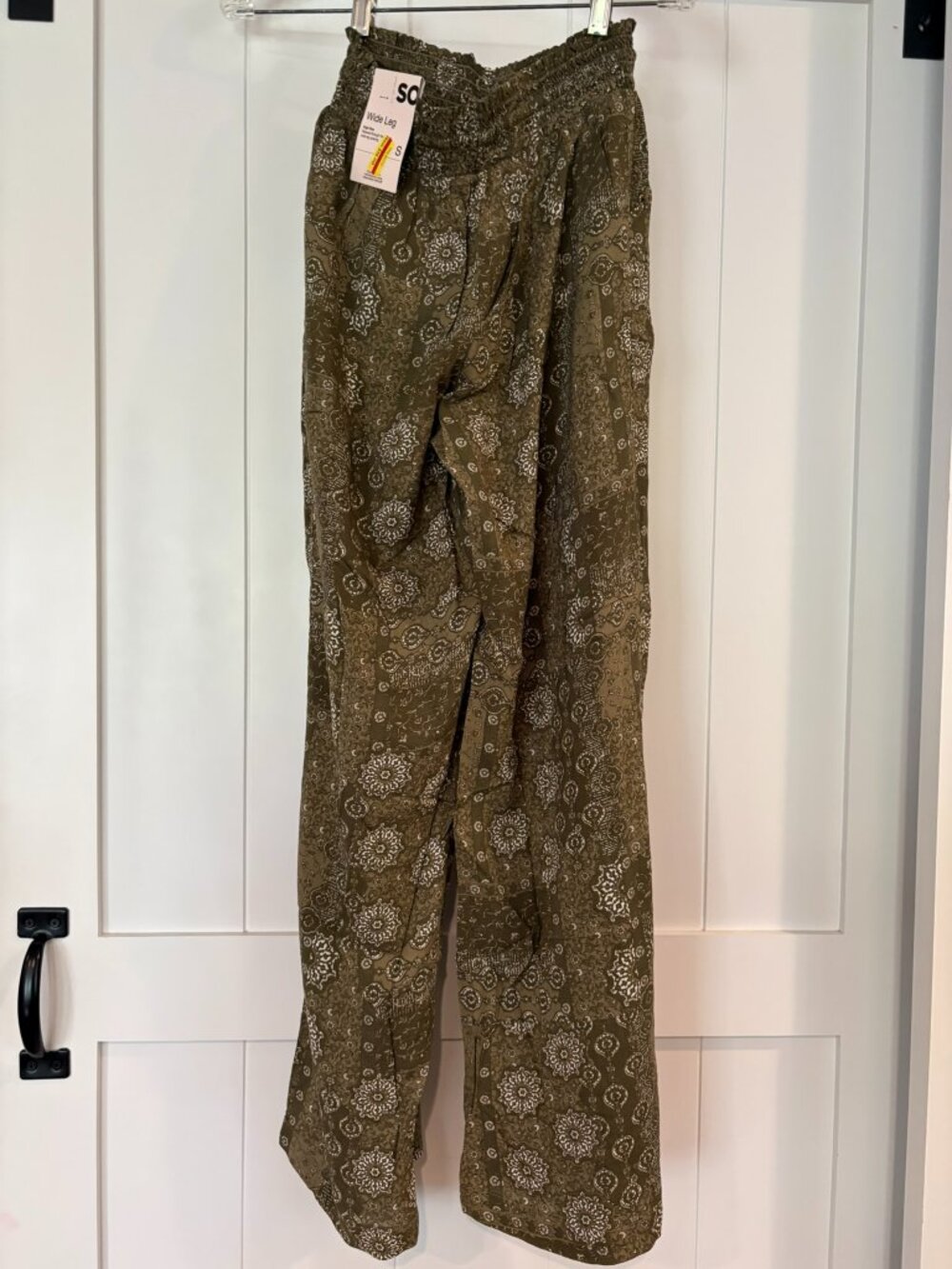 NWT, SO olive green/white print elastic waist wide leg pants, size S